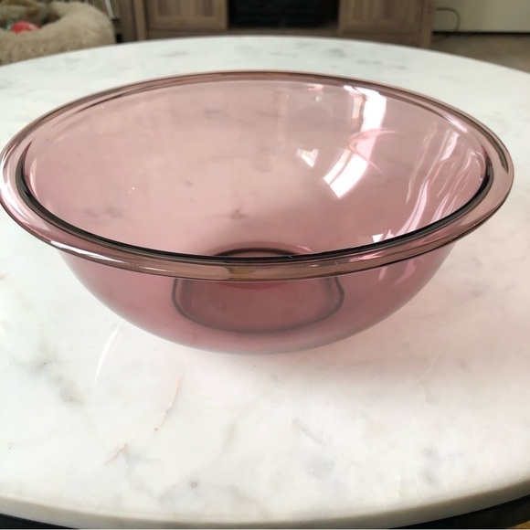 Pyrex 2.5 L Cranberry glass mixing  bowl model 325 - Picture 3 of 9